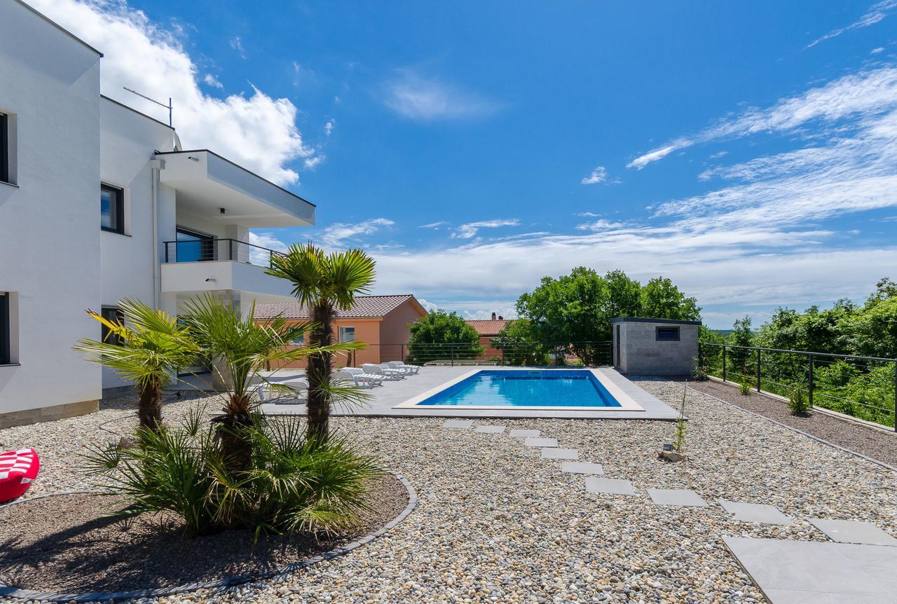 Apartments Residence Romance Pinezići Екстериор снимка