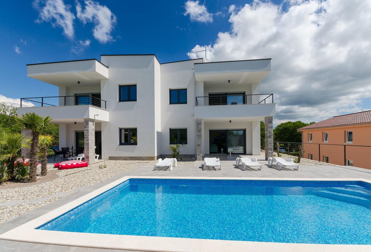 Apartments Residence Romance Pinezići Екстериор снимка