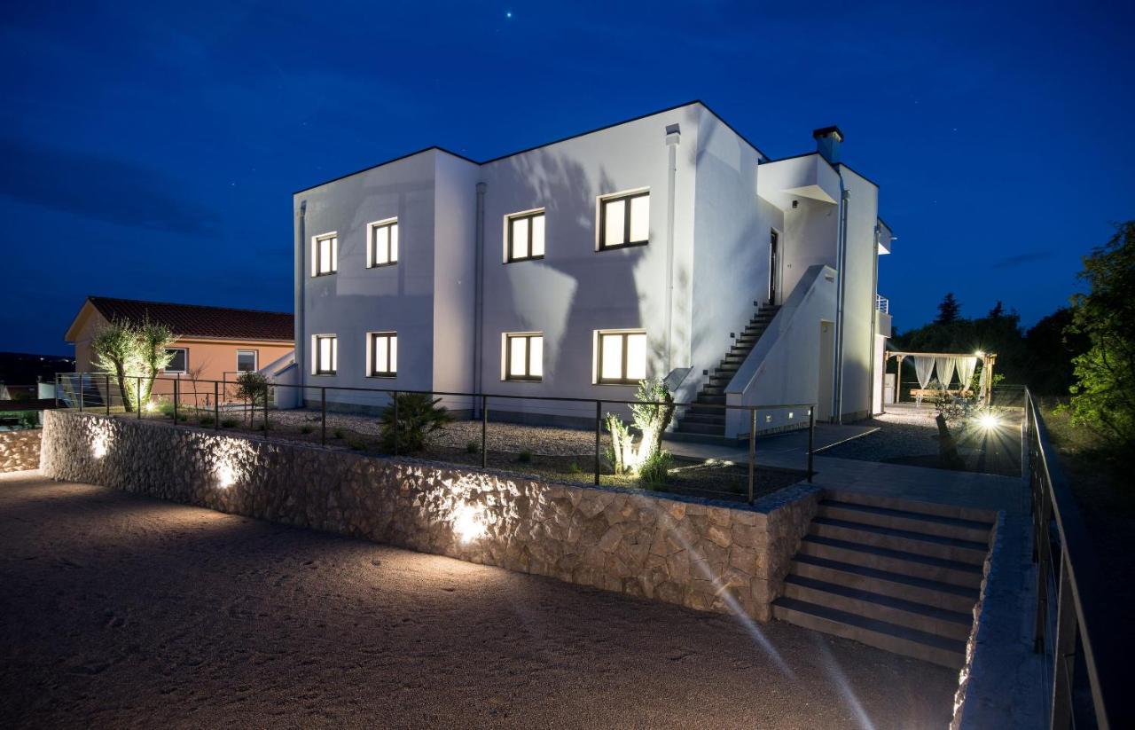 Apartments Residence Romance Pinezići Екстериор снимка