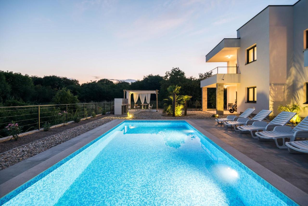 Apartments Residence Romance Pinezići Екстериор снимка